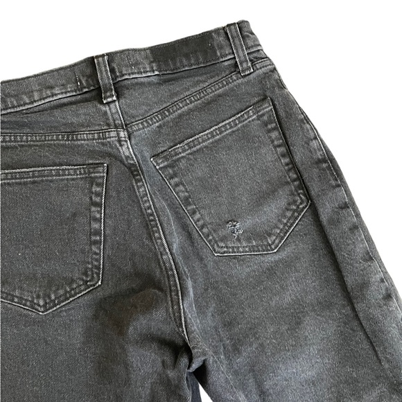 Abercrombie & Fitch Curve Love Ultra High Rise 90s Straight Jean - Picture 4 of 14